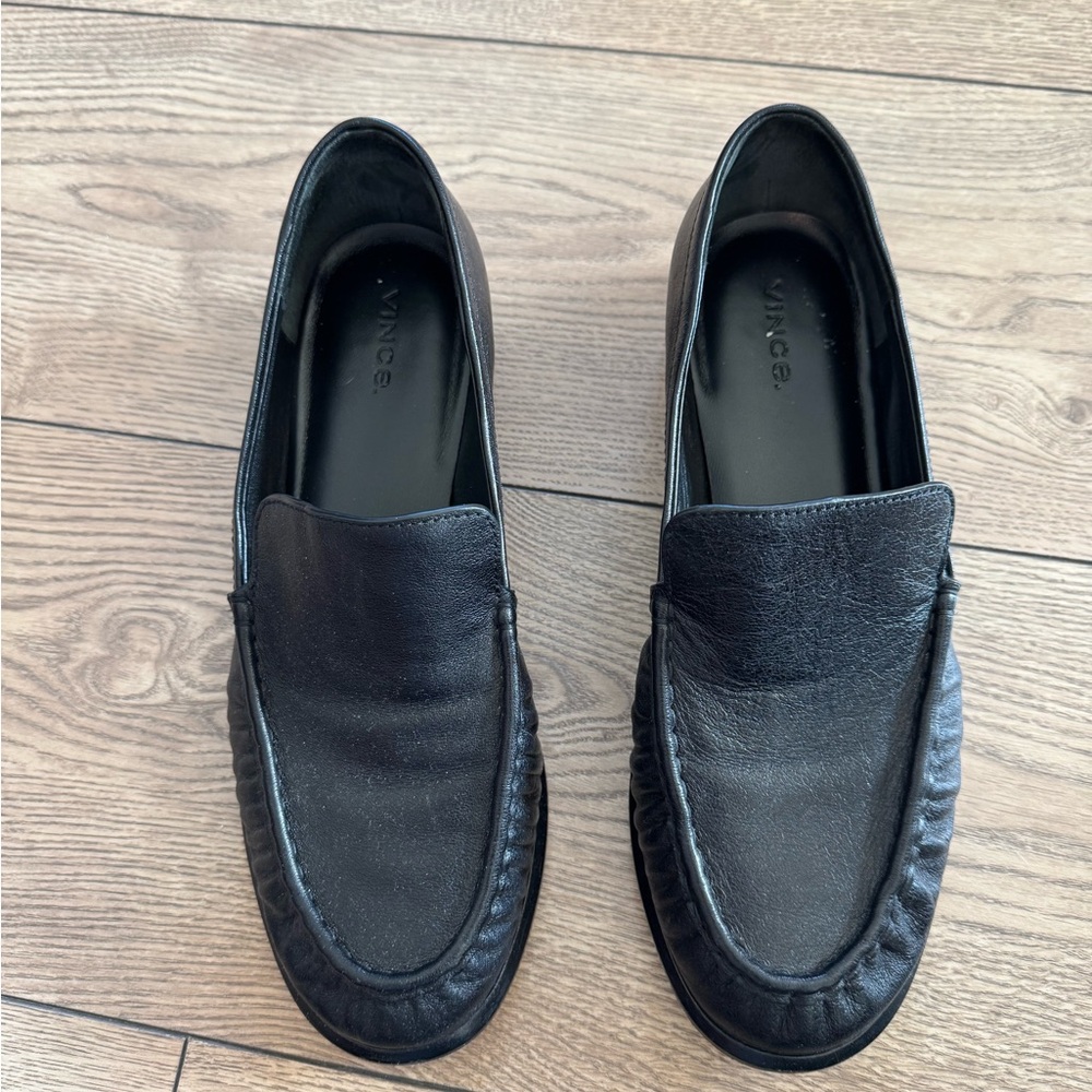 Vince Nora Black Leather Women Loafers Slip-On Moccasin Style 8.5 EUR39